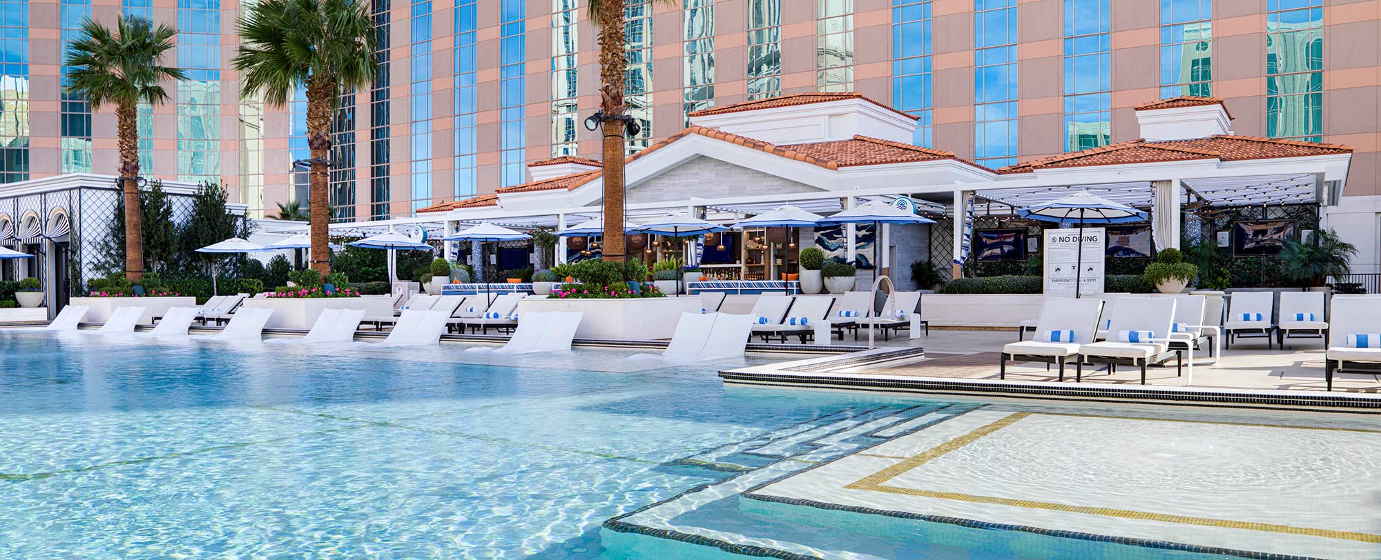 Dive Into Summer At The Venetian