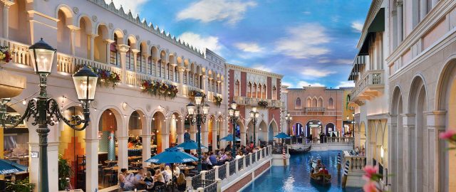 vegas venetian mall